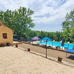 Gite Le Nieudegat Chambre Et Table D'Hote , Kitchenette , Climatisation Et Borne Electrique Bed & Breakfast 3*