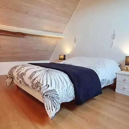 Bed & Breakfast Le Nieudegat: Country Retreat With Pool Near Sarlat