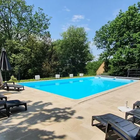 Bed & Breakfast Le Nieudegat: Country Retreat With Pool Near Sarlat Simeyrols