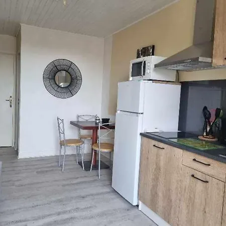 Le Nieudegat D'hote , Kitchenette , Climatisation Et Borne Electrique 3*