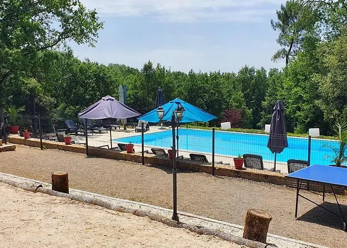 Bed & Breakfast Le Nieudegat Et Table D'hote Piscine Climatisation Proche De Sarlat Au Coeur De La Nature 3*