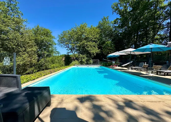 Le Nieudegat Et Table D'hote Piscine Climatisation Proche De Sarlat Au Coeur De La Nature Bed & Breakfast 3*